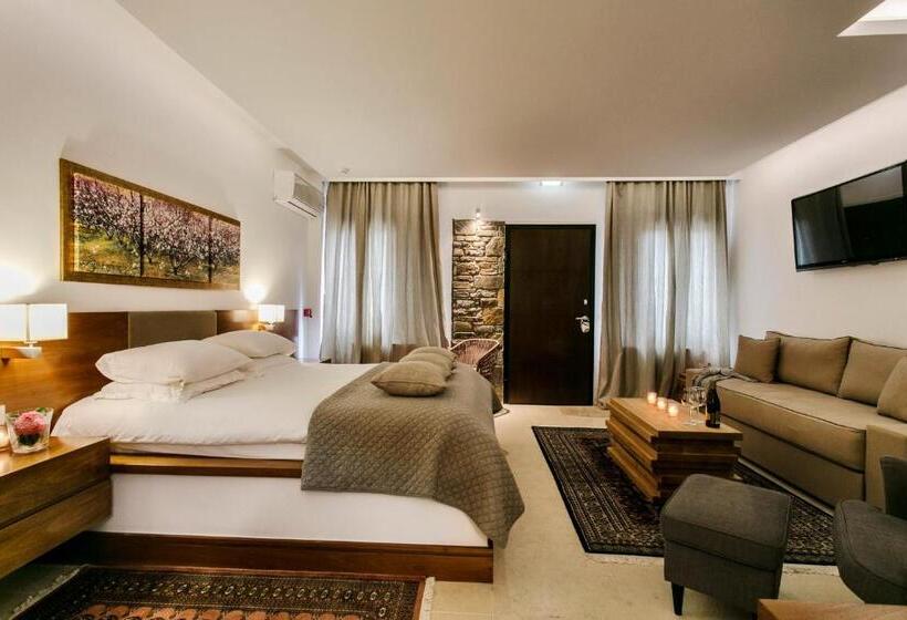 주니어 스위트, 12 Months Resort & Spa