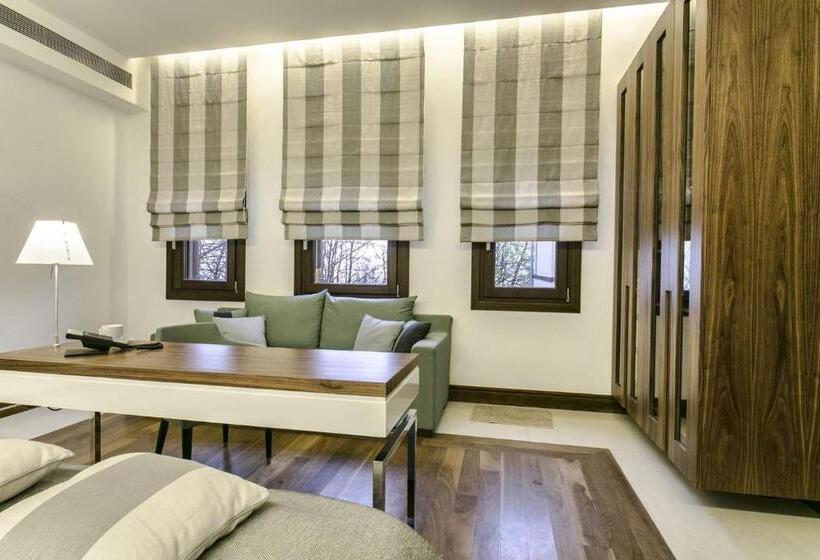 디럭스 룸, 12 Months Resort & Spa