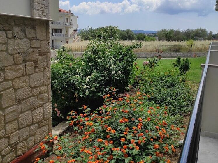 סטודיו סטנדרטי נוף לגינה, Aegean Blue Studios