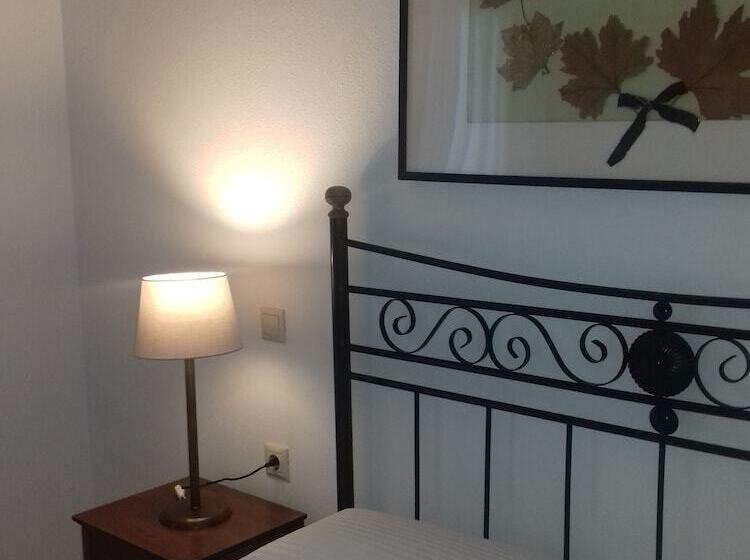 סטודיו סטנדרטי נוף לגינה, Aegean Blue Studios