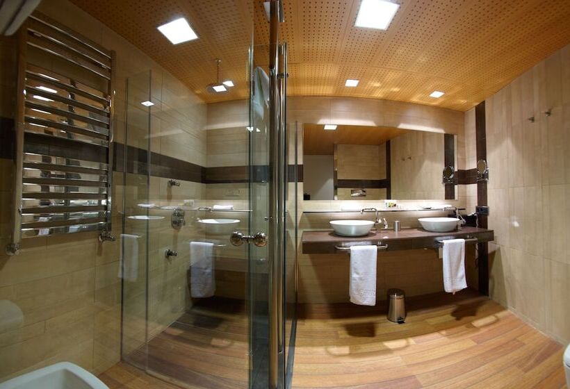 חדר סטנדרט, Eguren Ugarte