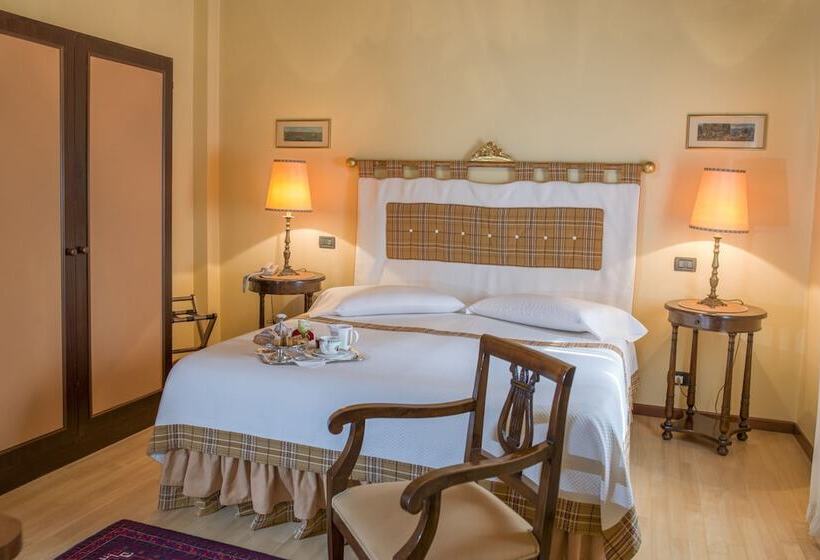 수피리어 룸, La Rescossa