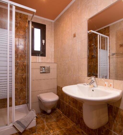 低层单卧公寓, Pegasus Adult Friendly