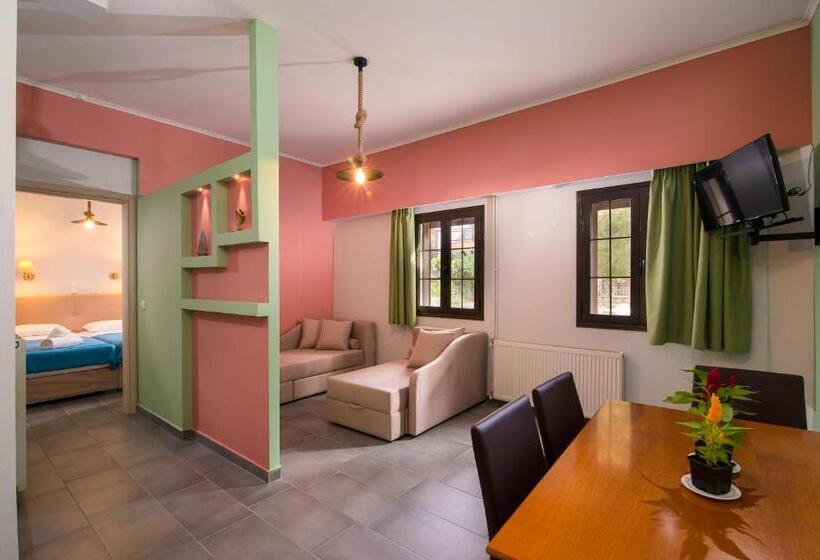 침실 1개 풀장 전망 아파트, Pegasus Adult Friendly