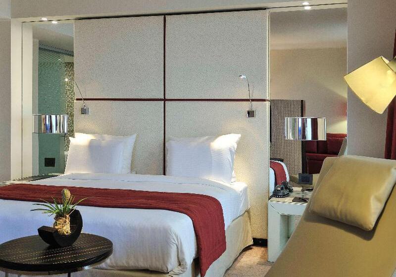 سوئیت جونیور با تخت بزرگ, Pullman Kinshasa Grand