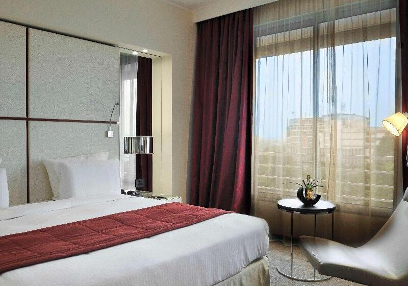 اتاق لوکس, Pullman Kinshasa Grand