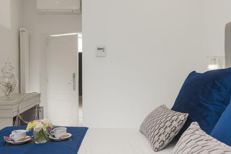 اتاق اکونومی, Residenza Zanardelli