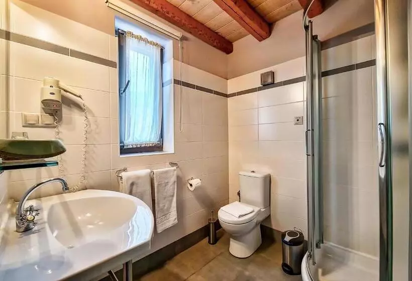 スーペリアトリプルルーム, Taleton Eco Guest House