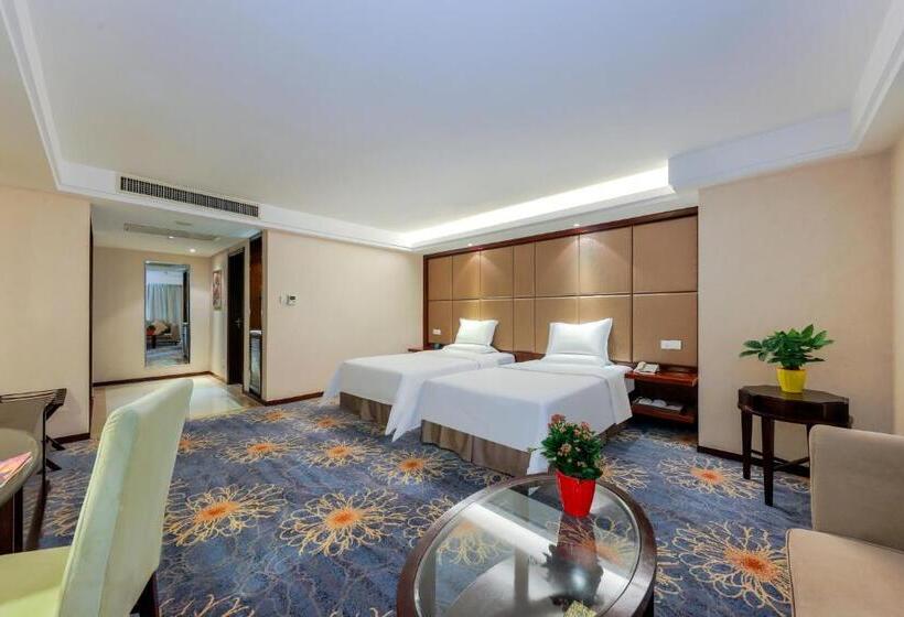 חדר סופריור, Zhengzhou Yuehai