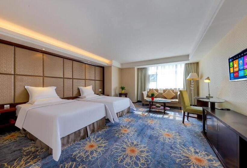 Номер Superior, Zhengzhou Yuehai