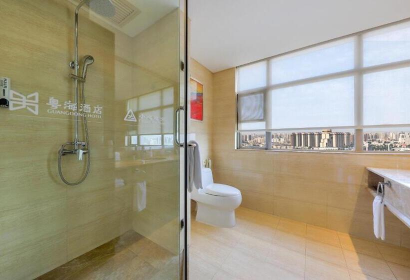 חדר סופריור, Zhengzhou Yuehai