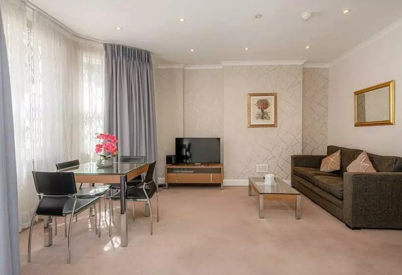 1 Bedroom Apartment