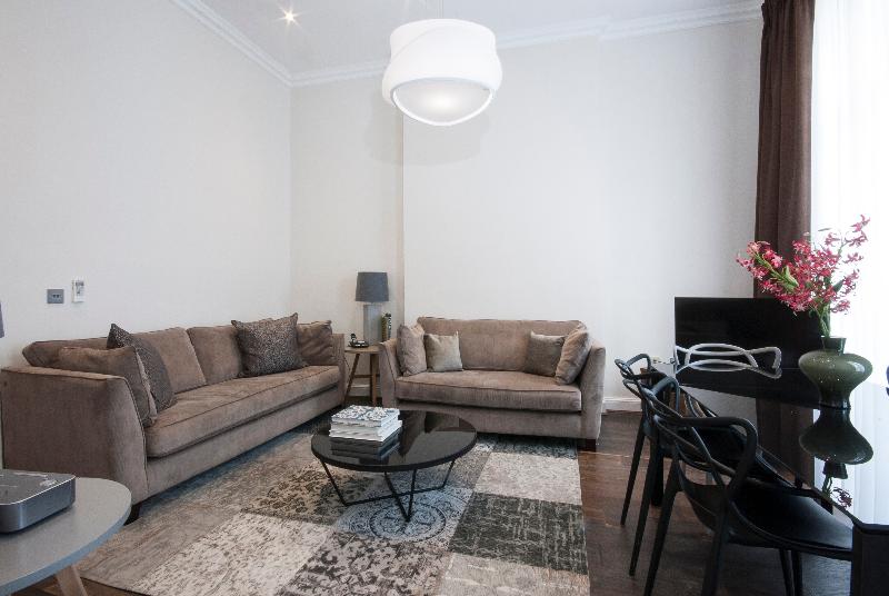 آپارتمان لوکس 2 خوابه, Manson Place