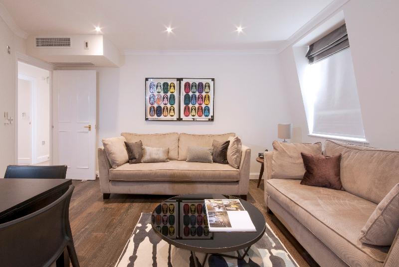 آپارتمان 2 خوابه, Manson Place