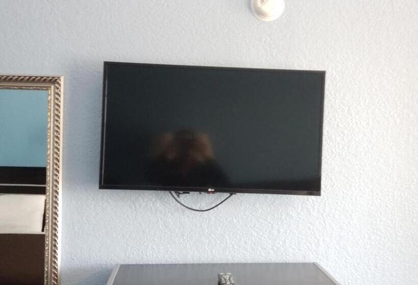 スタンダードルーム, Regency Inn Motel By The Beach