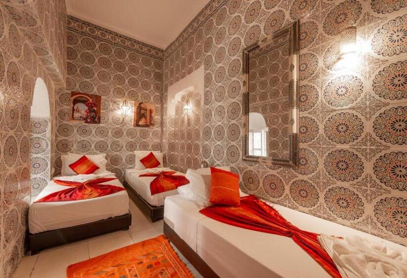 Habitación Triple Básica, Riad Dar Palmyra