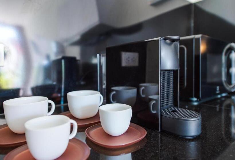 Люкс Премиум, The Beach Village Resort