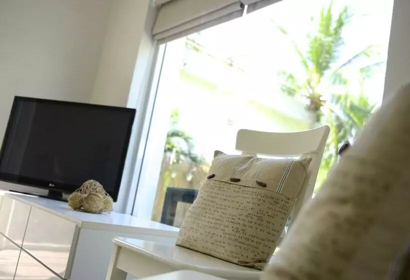 スイート, The Beach Village Resort