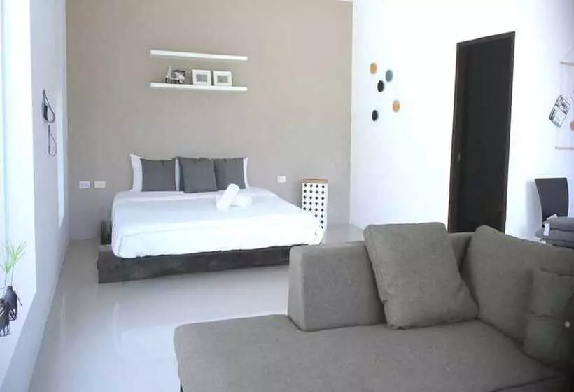 デラックススタジオ, The Beach Village Resort