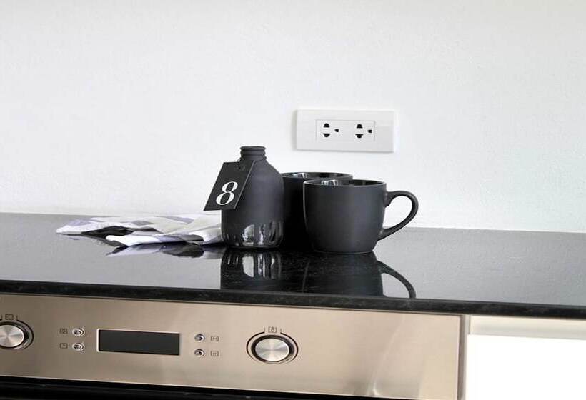 Студия Deluxe, The Beach Village Resort