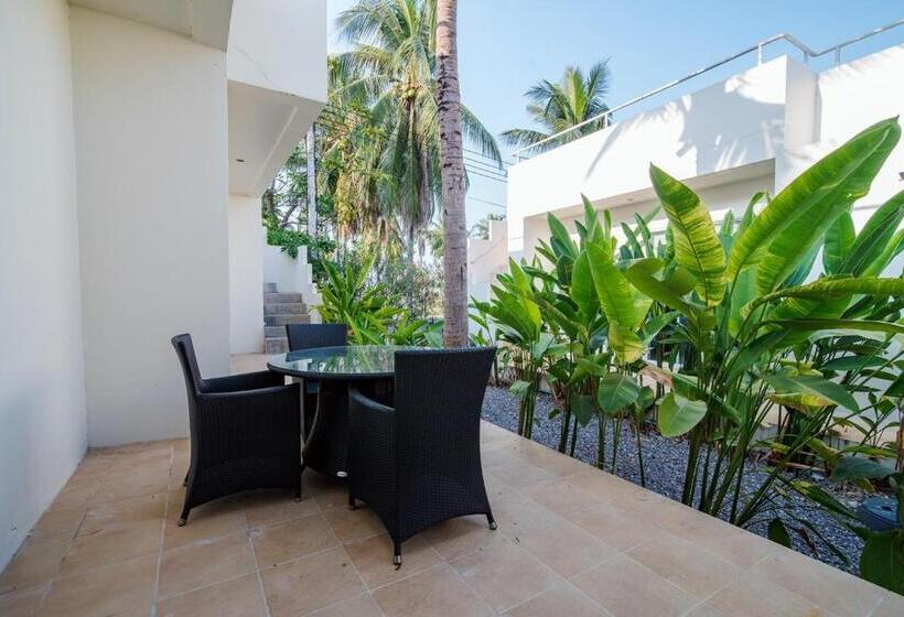 Люкс 2 Спальни, The Beach Village Resort