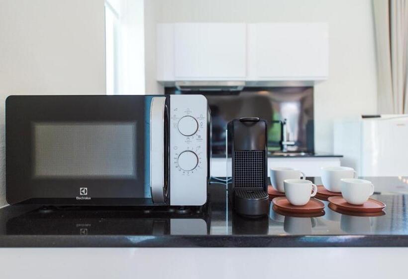 Люкс Премиум, The Beach Village Resort