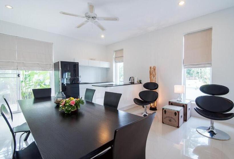 Люкс 2 Спальни, The Beach Village Resort