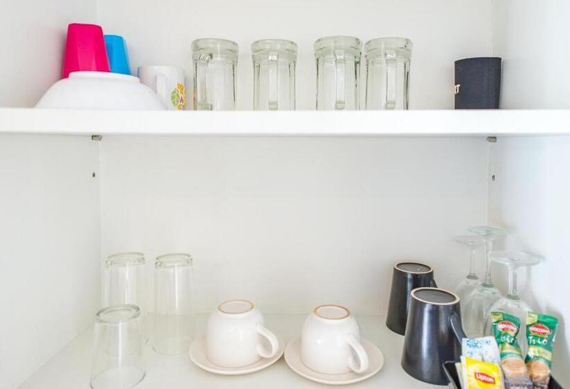 Люкс с Бассейном, The Beach Village Resort