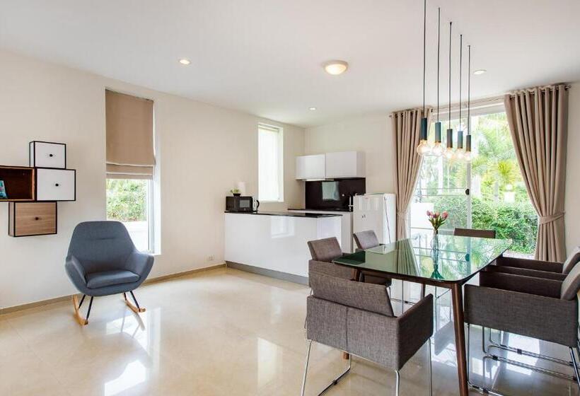 Люкс Премиум, The Beach Village Resort