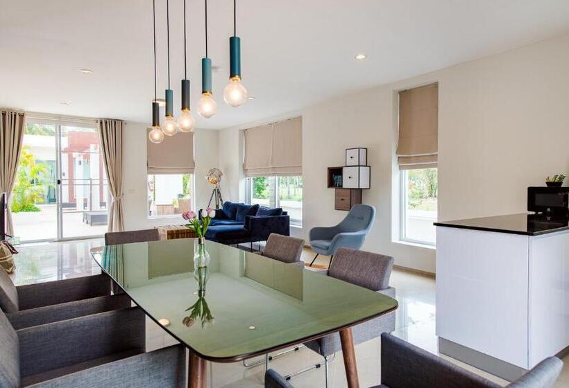 Люкс Премиум, The Beach Village Resort