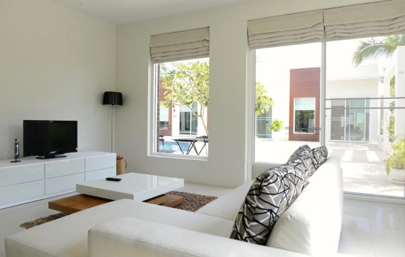 Люкс, The Beach Village Resort