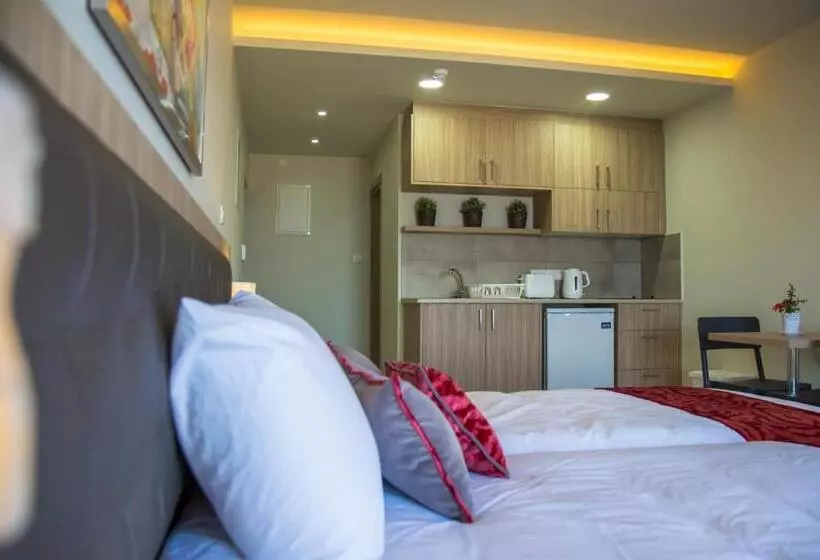 استودیوی استاندارد با چشم‌انداز دریا, Zodiac Hotel Apartments