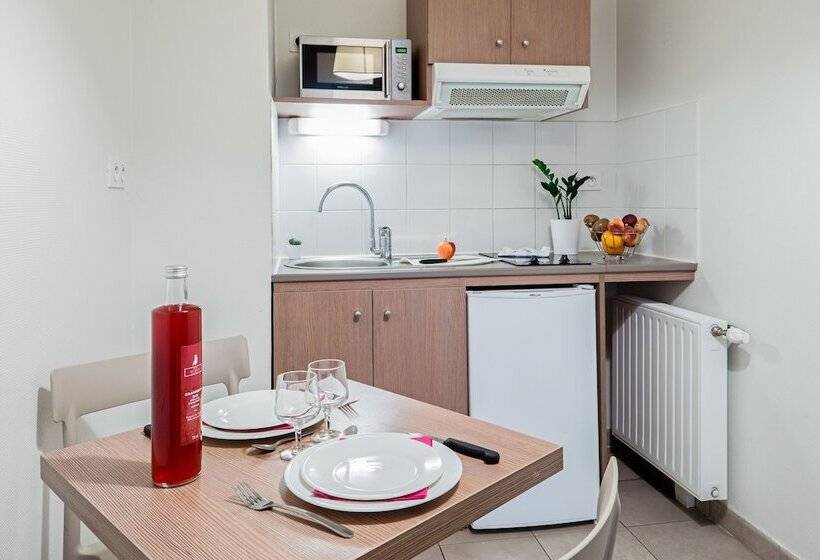 Студия Стандарт, Appart City Confort Orléans