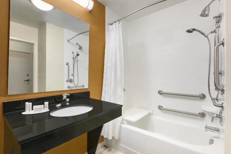 Стандартный Номер Кровать Кинг, Fairfield Inn & Suites By Marriott Smithfield