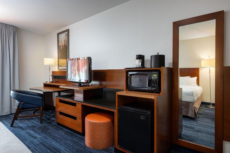 Стандартный Номер Кровать Кинг, Fairfield Inn & Suites By Marriott Smithfield