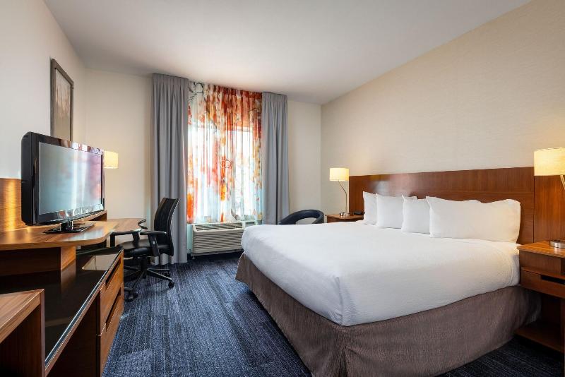 Стандартный Номер Кровать Кинг, Fairfield Inn & Suites By Marriott Smithfield