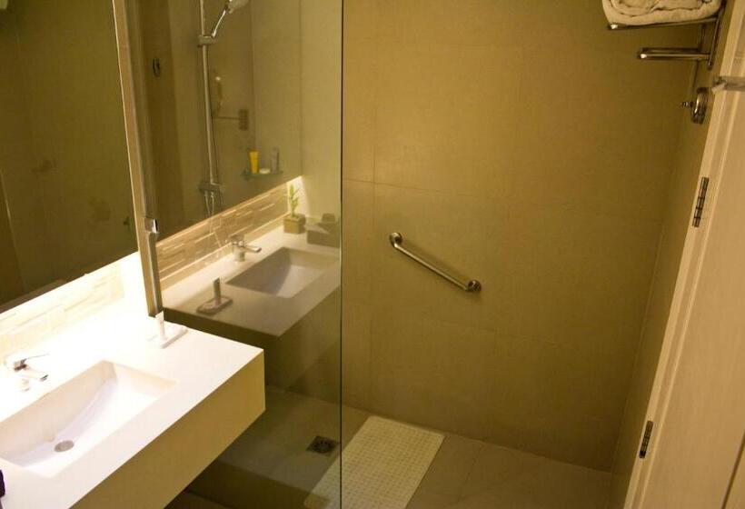 Номер Superior, Harolds Hotel Cebu Formerly Harolds Evotel Cebu