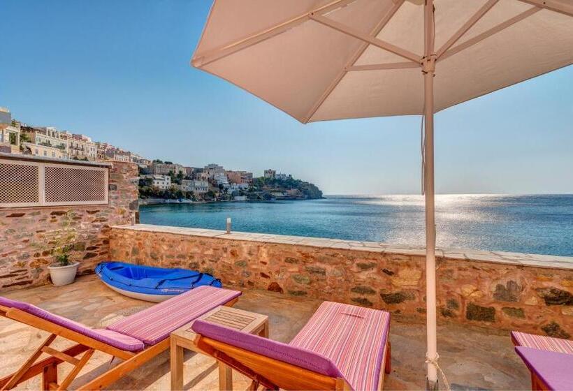 اتاق استاندارد در طبقه همکف, Apollonion Palace