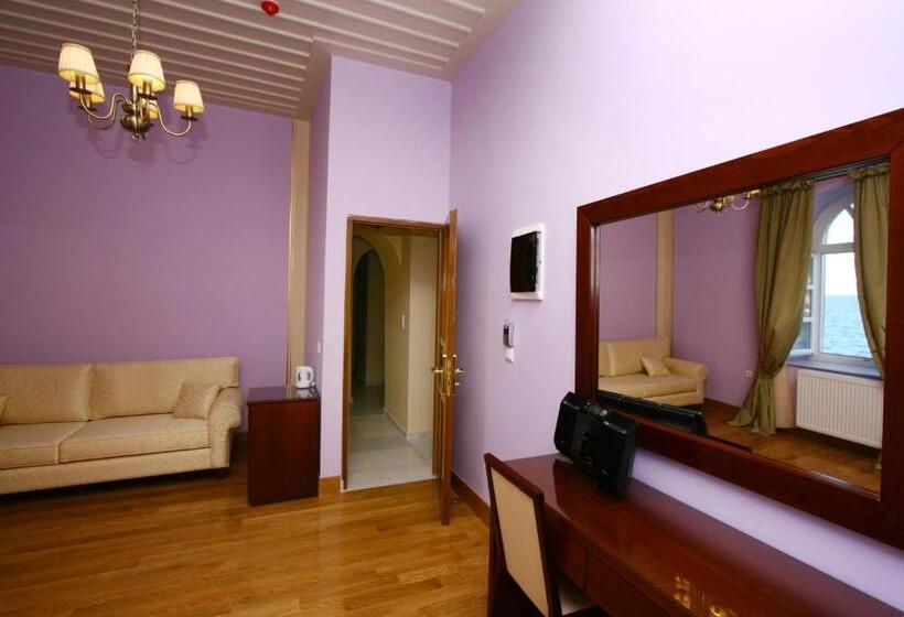 Deluxe Suite Sea View, Apollonion Palace