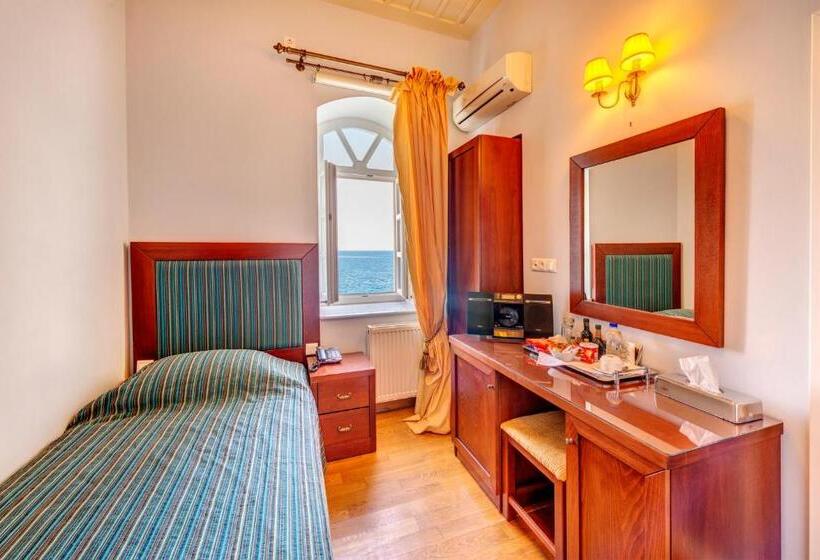 اتاق استاندارد یک نفره, Apollonion Palace