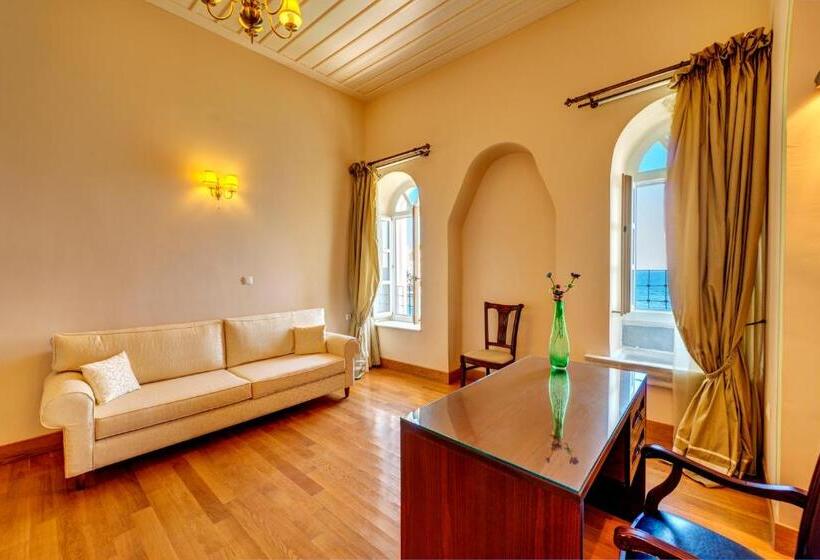 سوئیت پرزیدنت, Apollonion Palace