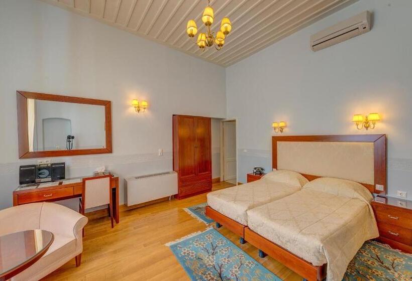 اتاق استاندارد در طبقه همکف, Apollonion Palace