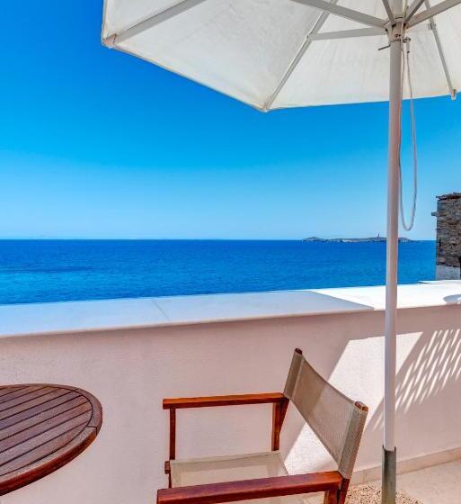 اتاق اجرایی با چشم‌انداز دریا, Apollonion Palace