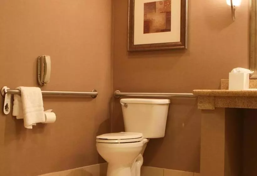 Standard-invahuone, Best Western Plus Bayside