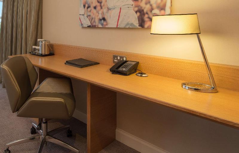 Люкс Кровать Кинг, Hilton At St George S Park, Burton Upon Trent