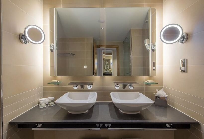 Полулюкс Кровать Кинг, Hilton At St George S Park, Burton Upon Trent