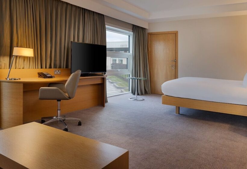 Полулюкс Кровать Кинг, Hilton At St George S Park, Burton Upon Trent