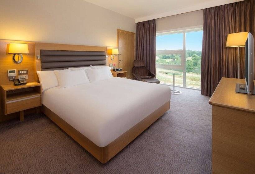 Номер Deluxe Кровать Кинг, Hilton At St George S Park, Burton Upon Trent