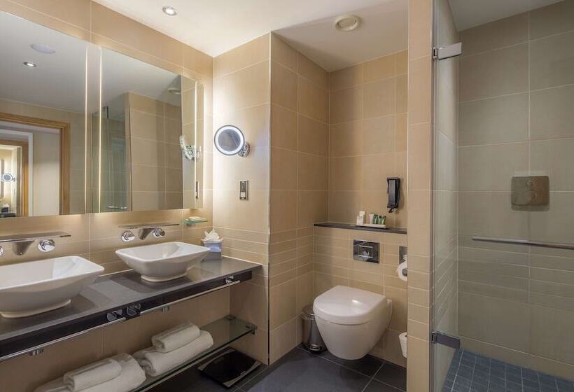 Номер Deluxe Кровать Кинг, Hilton At St George S Park, Burton Upon Trent