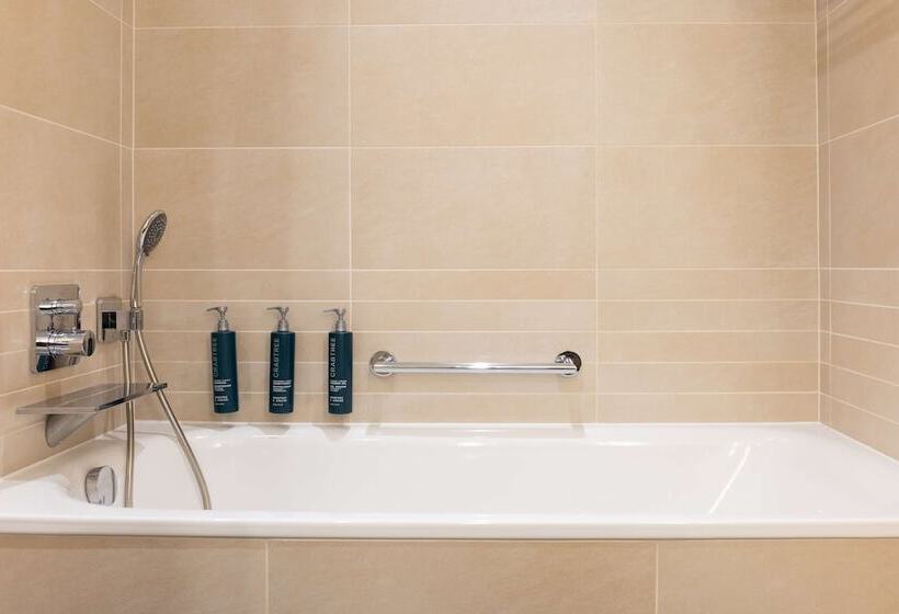 Номер Deluxe, Hilton At St George S Park, Burton Upon Trent